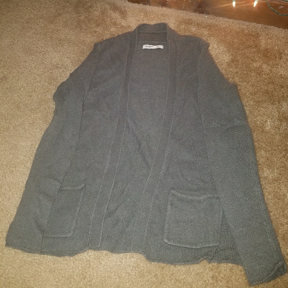 Dark green cardigan with pockets